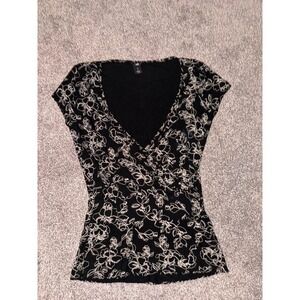 H&M Women's‎ Black and White V-Neck Short Sleeve Top